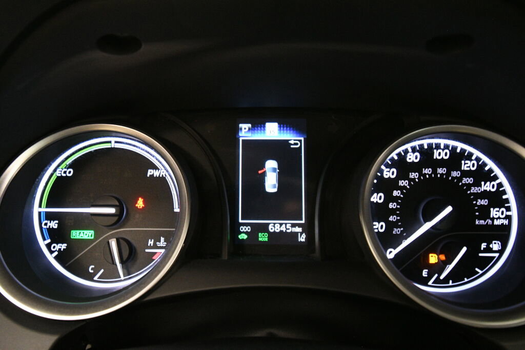 Used 2023 Toyota Camry LE FWD image 14