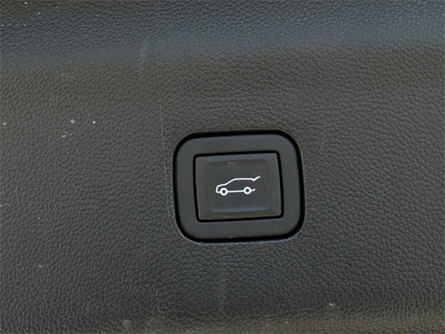 Used 2024 Buick Enclave Essence w/ Sport Touring Edition image 34