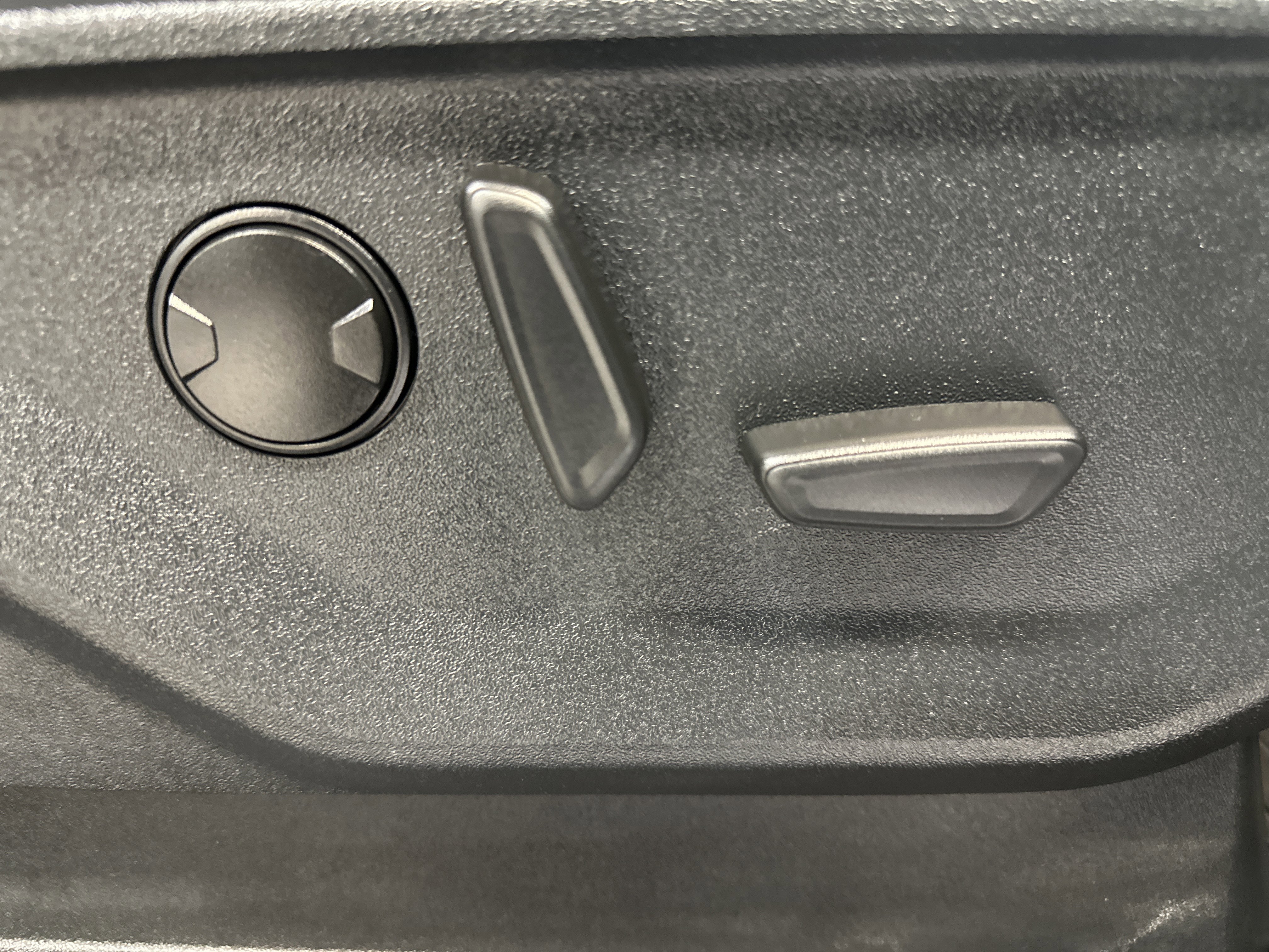 Used 2023 Ford F150 XLT w/ Equipment Group 302A High image 27