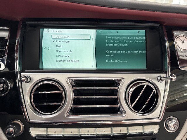 Used 2017 Rolls-Royce Dawn image 81