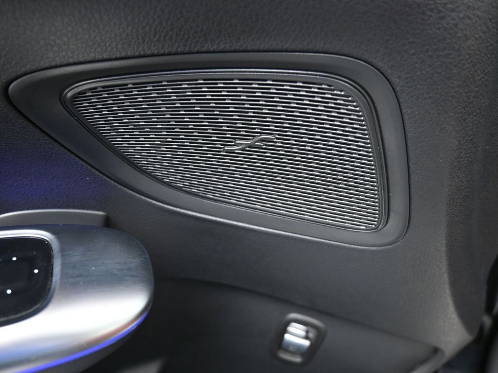 Used 2022 Mercedes-Benz C 300 Sedan w/ Exclusive Trim Package image 15