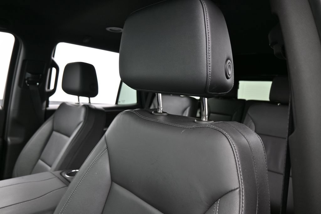 Used 2025 Chevrolet Tahoe LT w/ Comfort Package RWD image 18