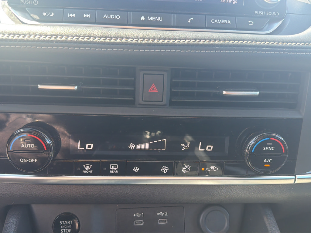 Certified 2024 Nissan Rogue SV AWD/4WD image 44