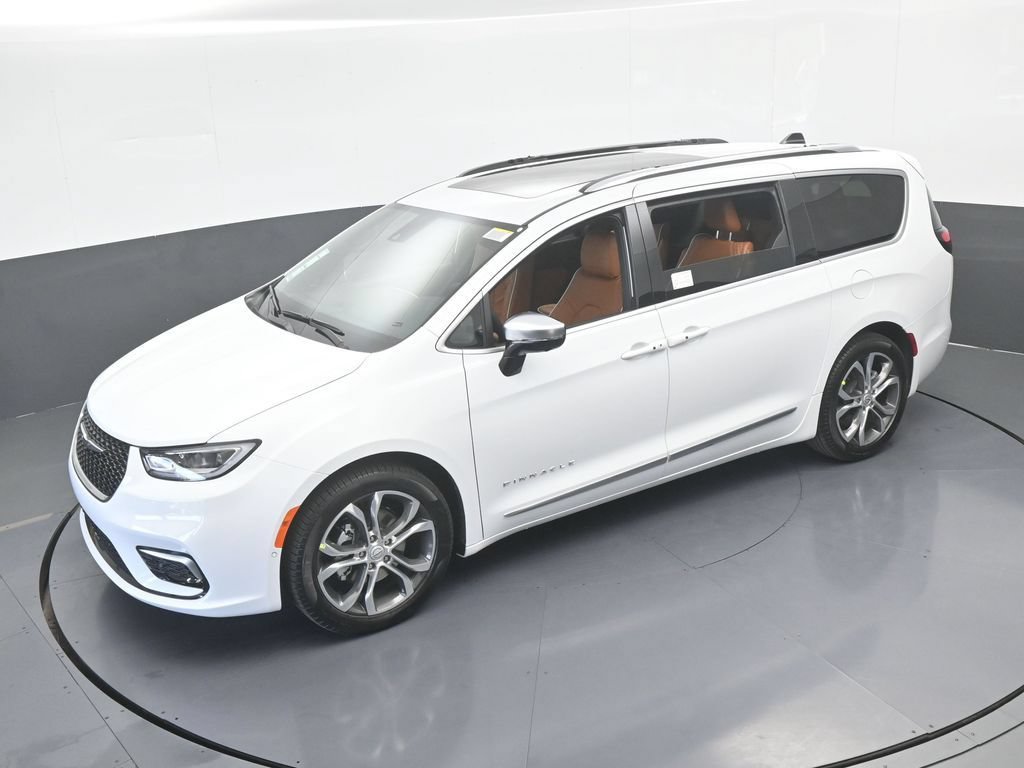 New 2026 Chrysler Pacifica Pinnacle FWD image 47