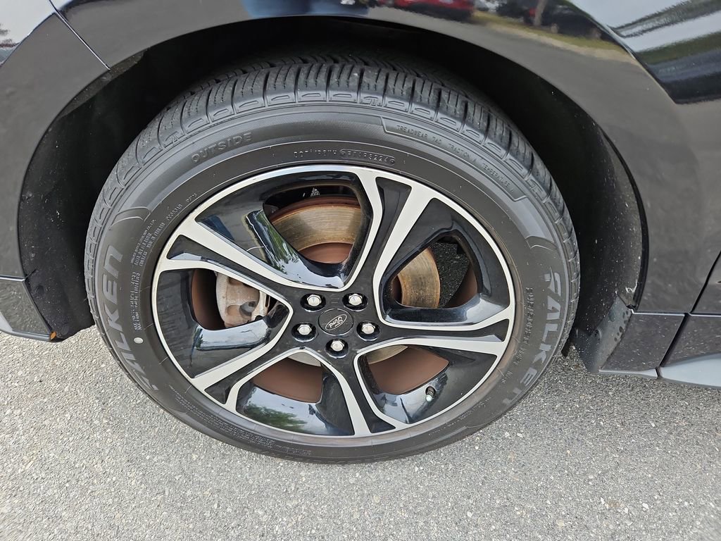 Used 2020 Ford Edge ST w/ Cold Weather Package AWD/4WD image 36