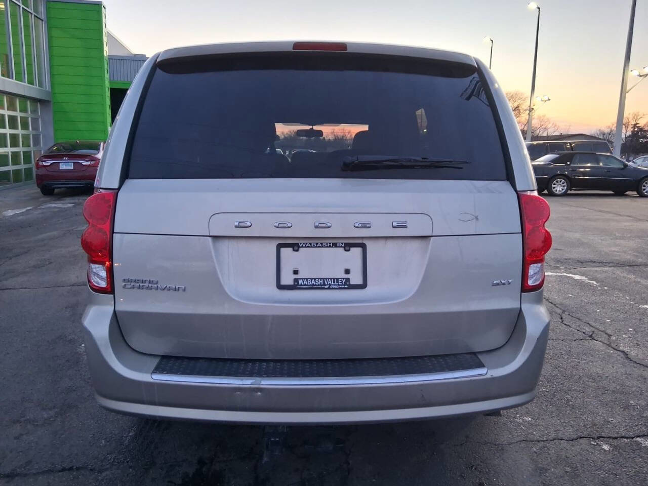 Used 2015 Dodge Grand Caravan SXT image 8