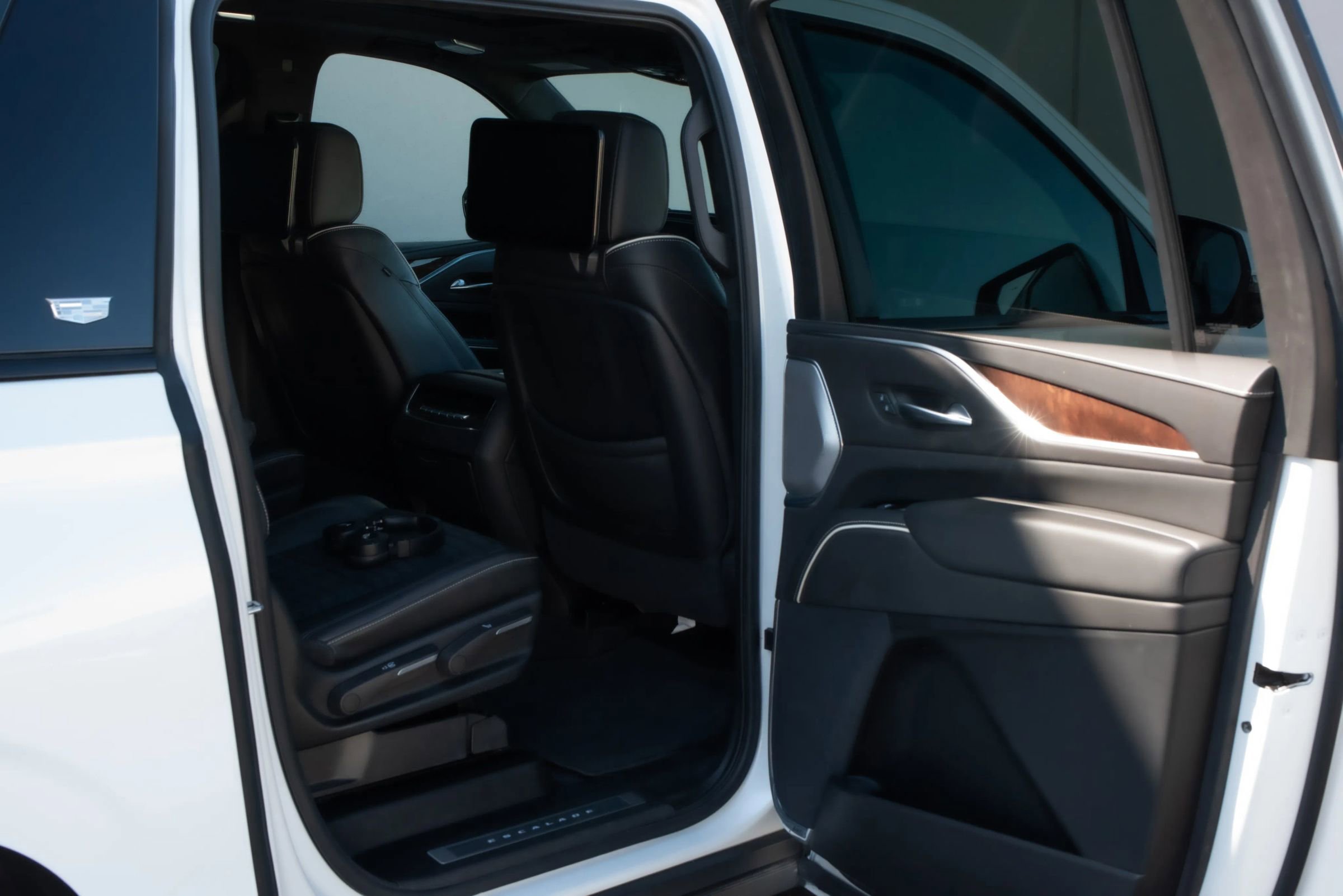 Used 2022 Cadillac Escalade ESV Sport Platinum image 33