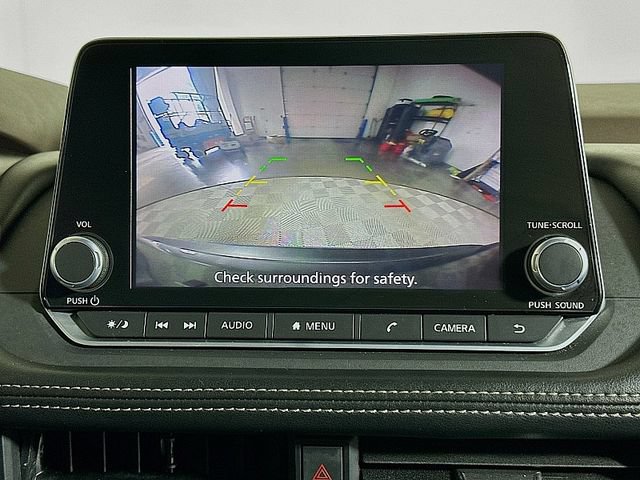 Used 2023 Nissan Rogue SV FWD image 15