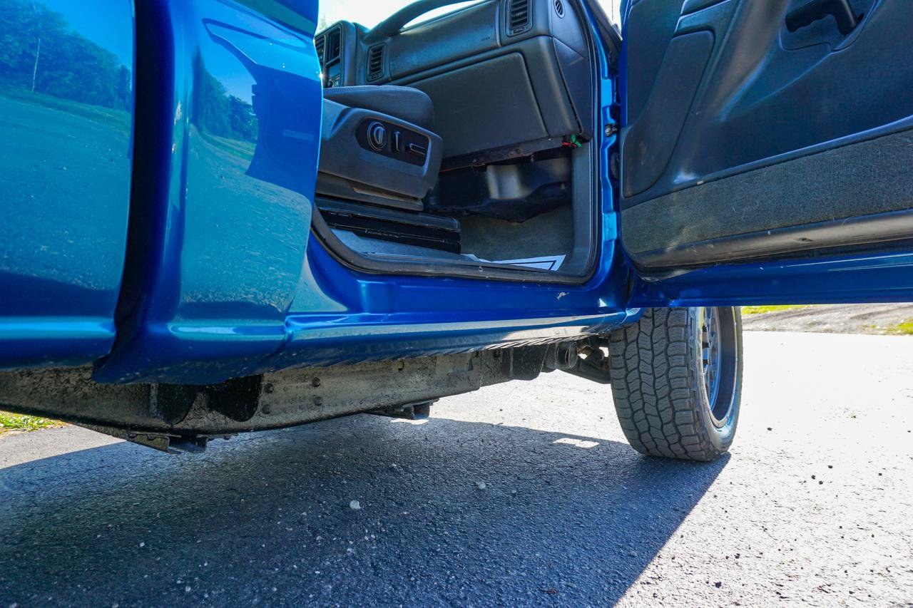 Used 2004 Chevrolet Silverado 2500 LS w/ Snow Plow Prep Package AWD/4WD image 34