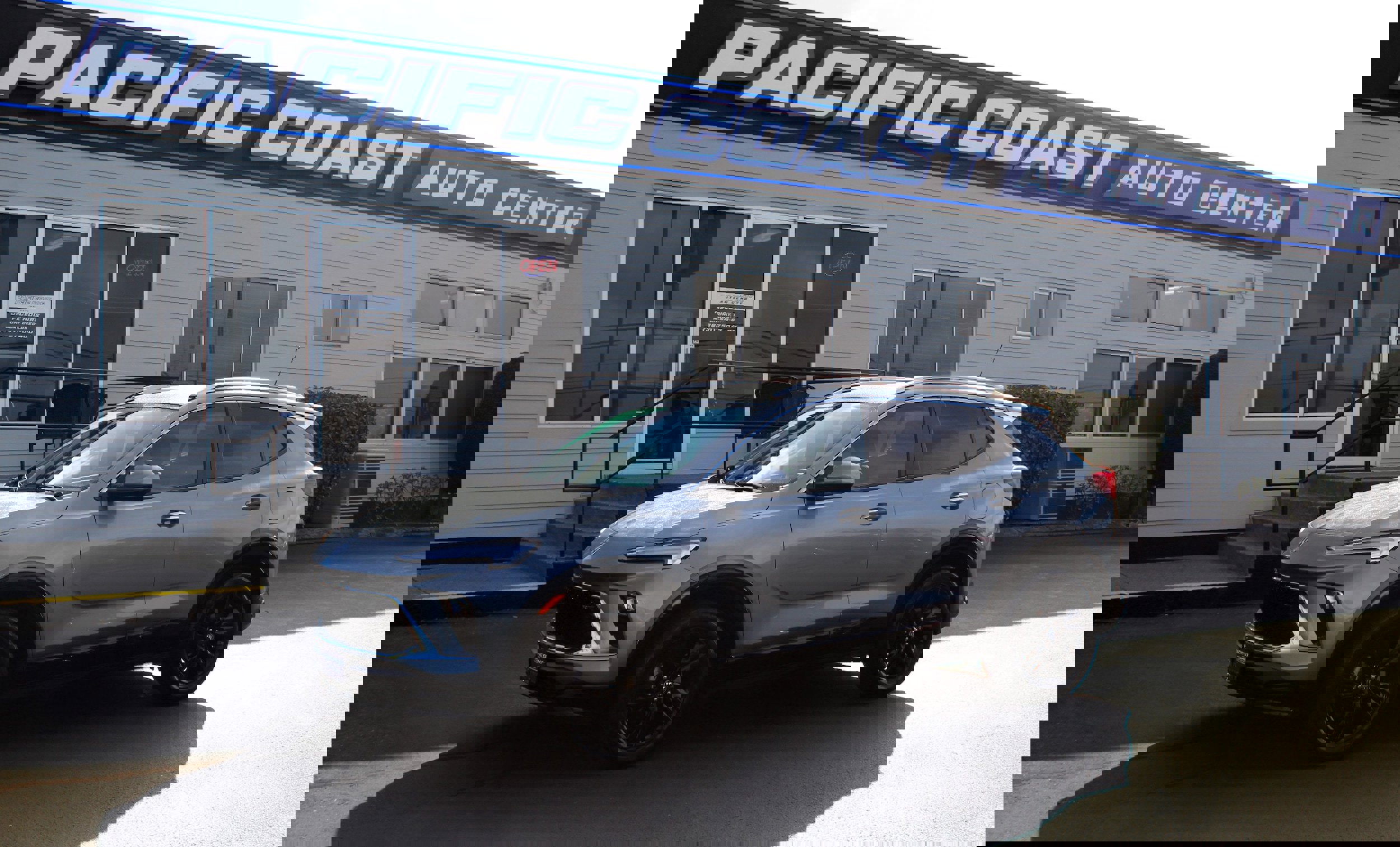 Used 2024 Buick Encore GX Sport Touring image 1