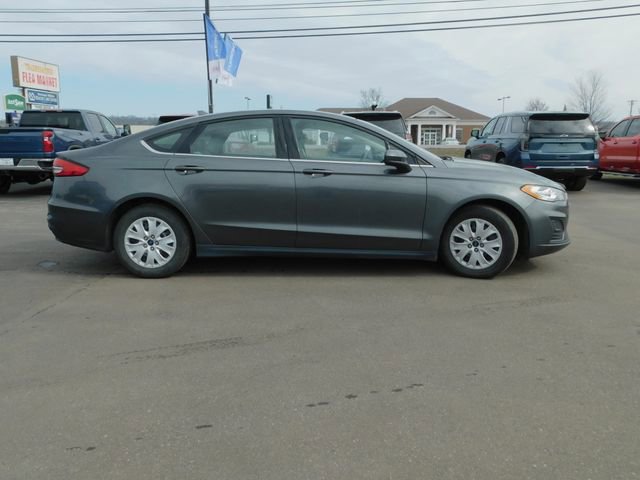 Used 2020 Ford Fusion S image 16