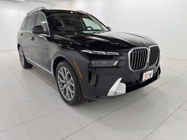 Used 2026 BMW X7 xDrive40i w/ Premium Package image 7