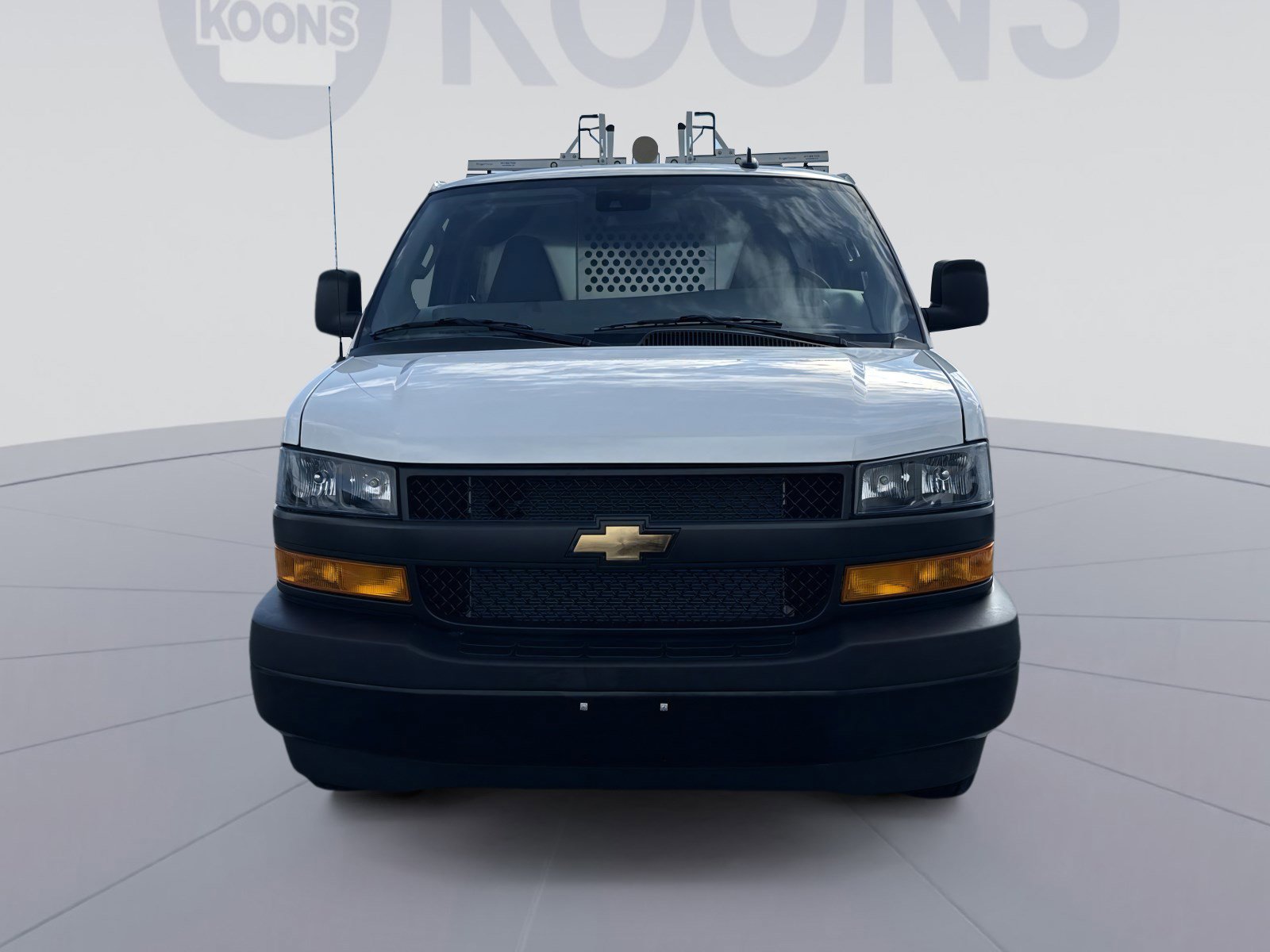 Used 2025 Chevrolet Express 2500 Extended w/ Communications Package image 10