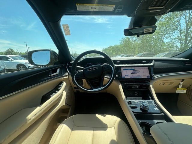 New 2026 Jeep Grand Cherokee L Limited AWD/4WD image 15