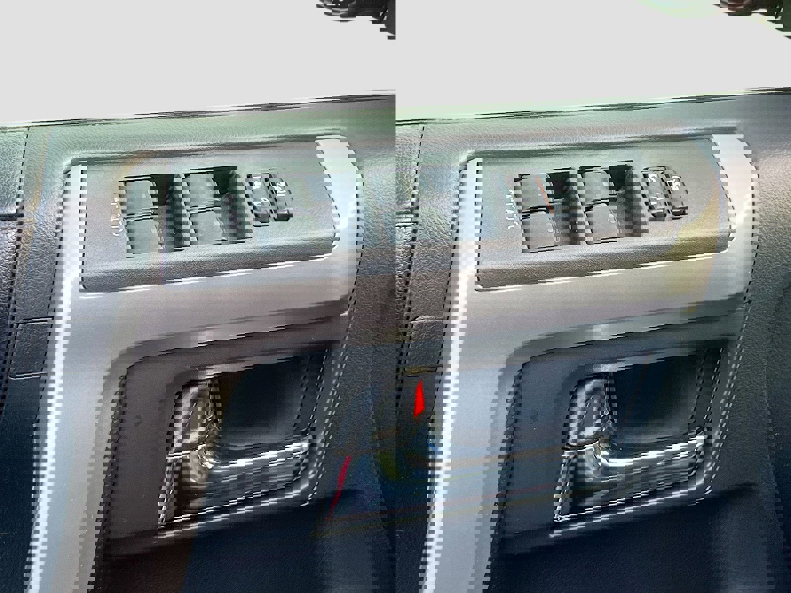 Used 2017 Toyota 4Runner Limited RWD image 18