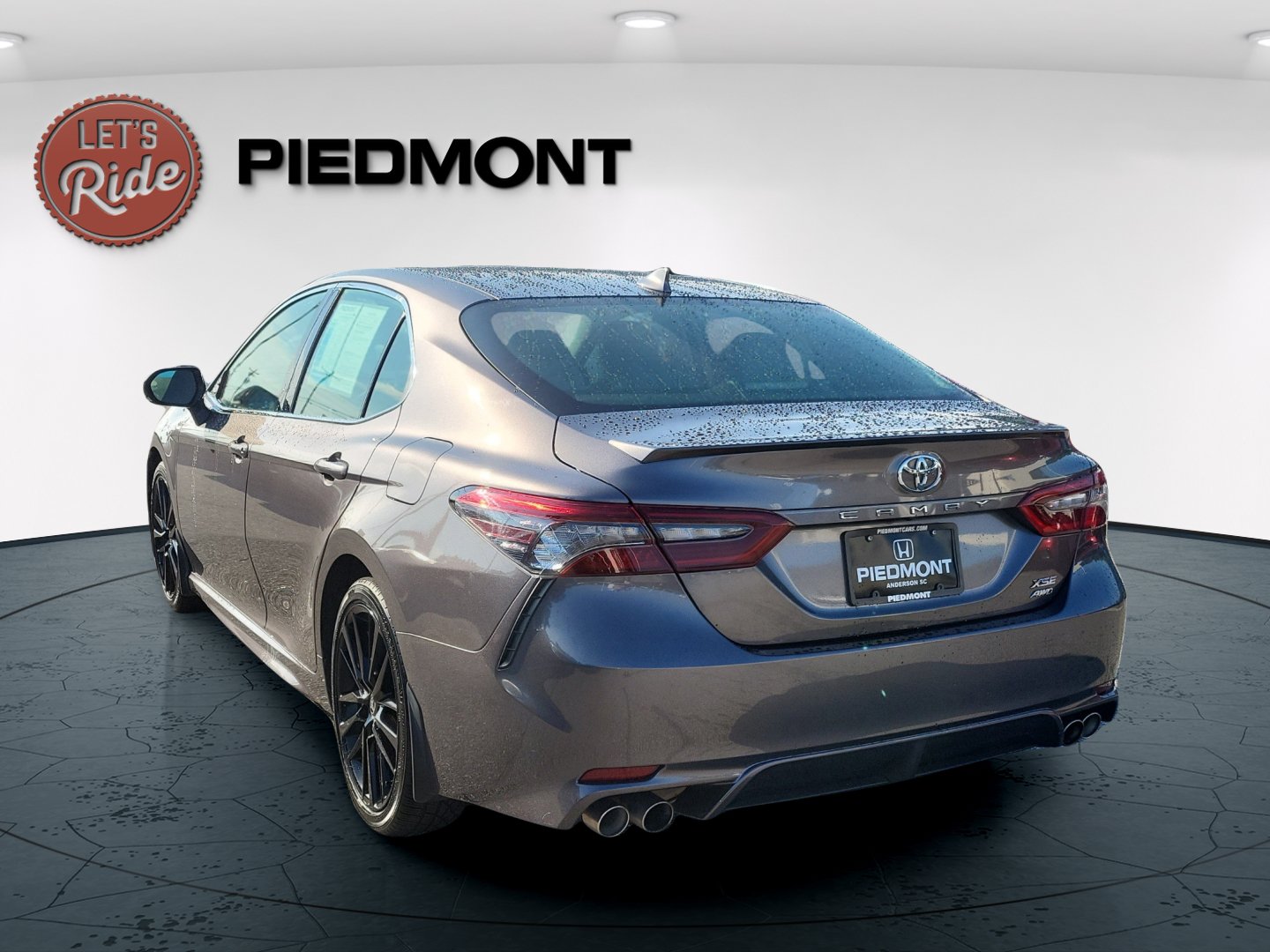 Used 2022 Toyota Camry XSE AWD/4WD image 7