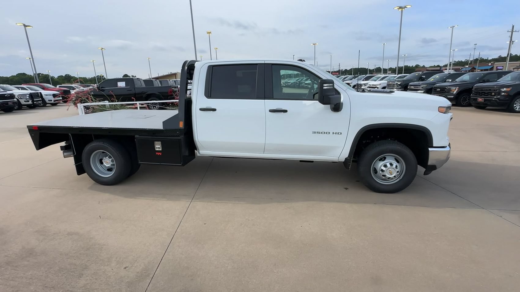 New 2026 Chevrolet Silverado 3500 W/T w/ WT Convenience Package AWD/4WD image 2