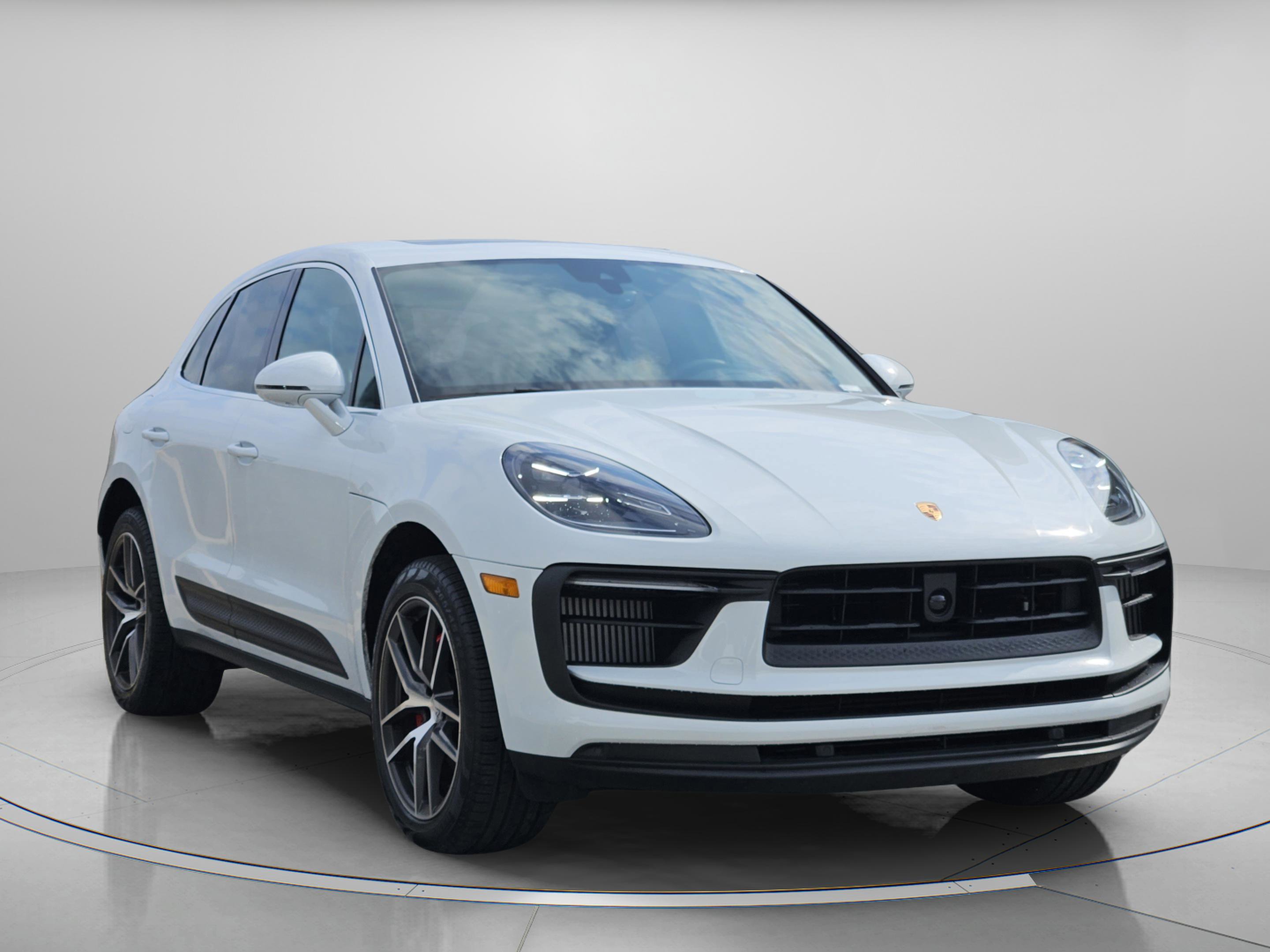 Certified 2026 Porsche Macan S image 8