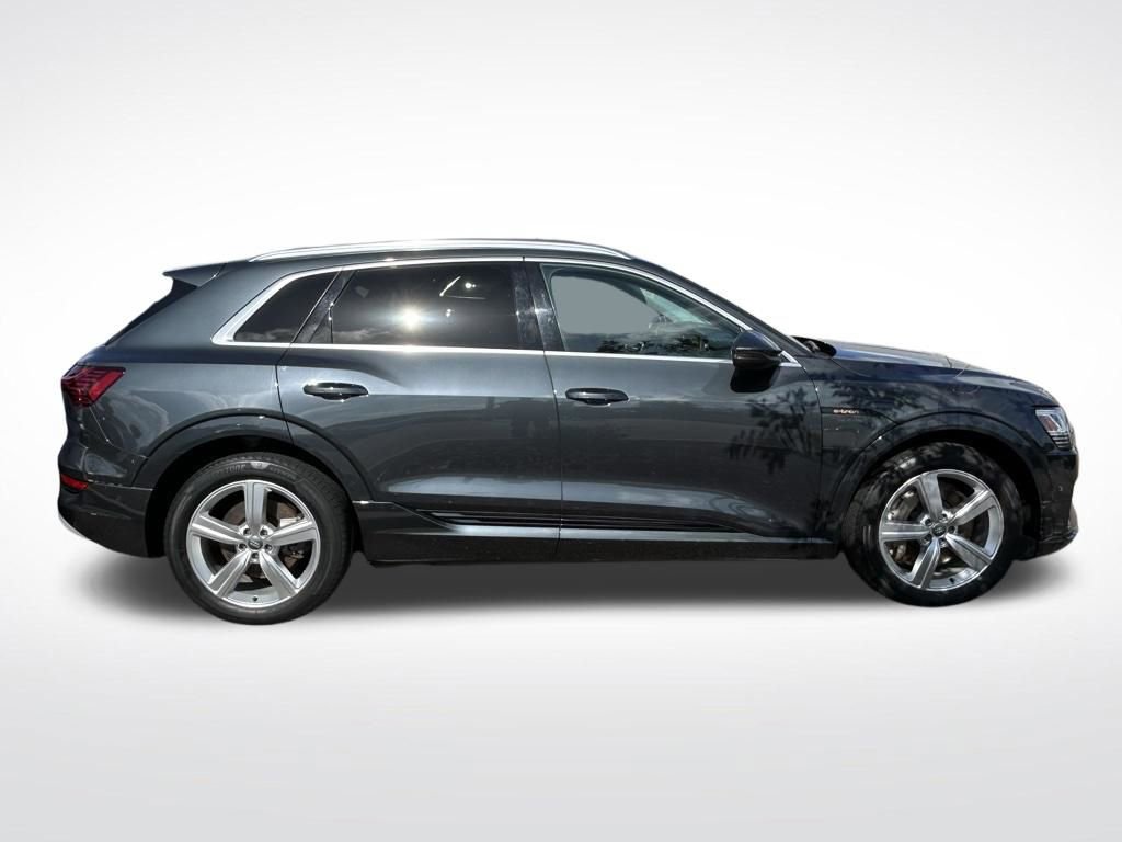 Used 2019 Audi e-tron Premium Plus AWD/4WD image 6