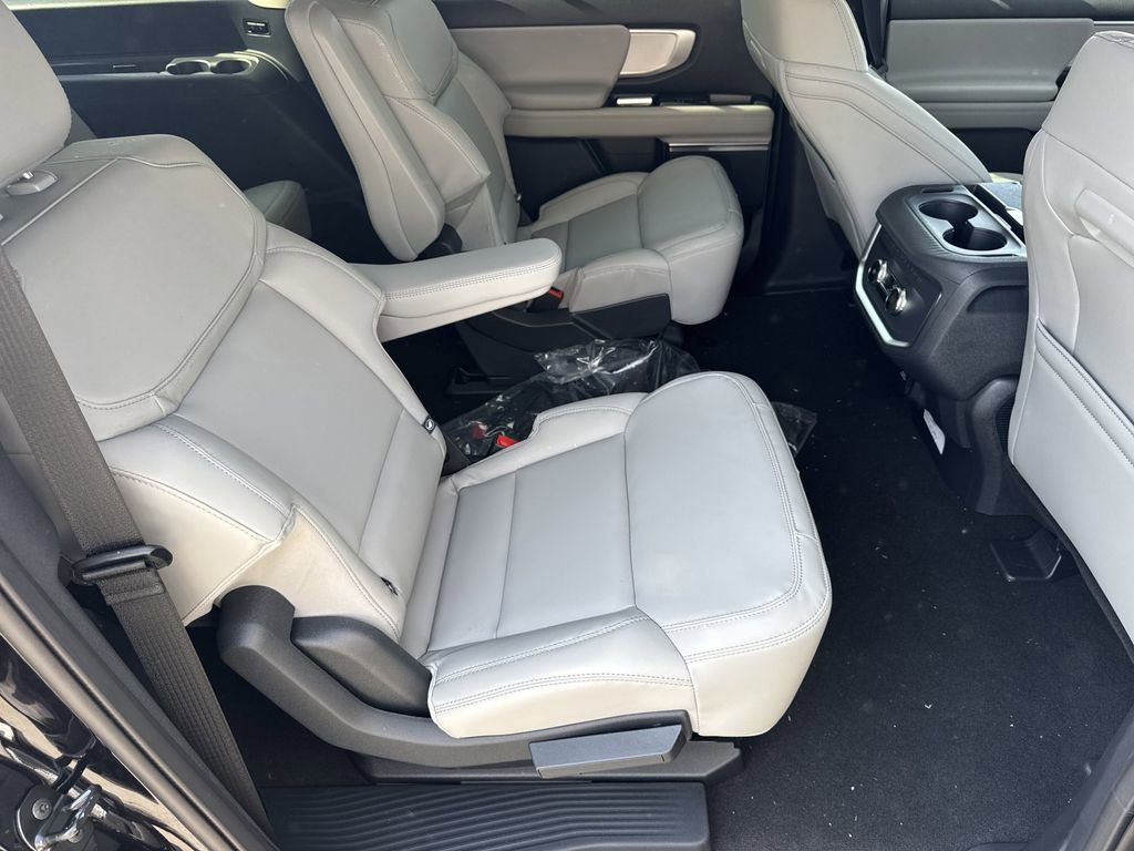 New 2026 Ford Expedition Max Active RWD image 15