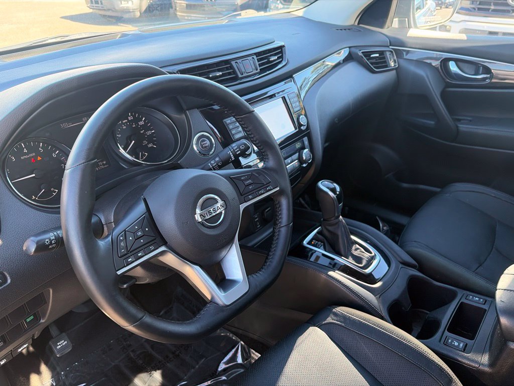 Used 2017 Nissan Rogue Sport SL AWD/4WD image 20