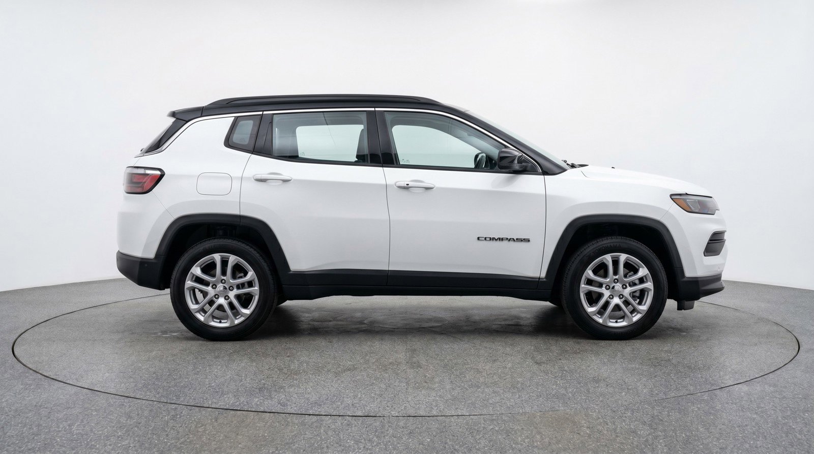 Used 2025 Jeep Compass Limited AWD/4WD image 11