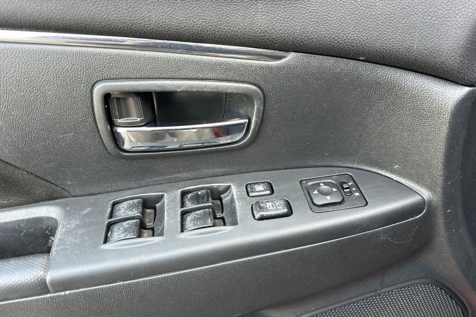 Used 2021 Mitsubishi Outlander Sport Black Edition image 10