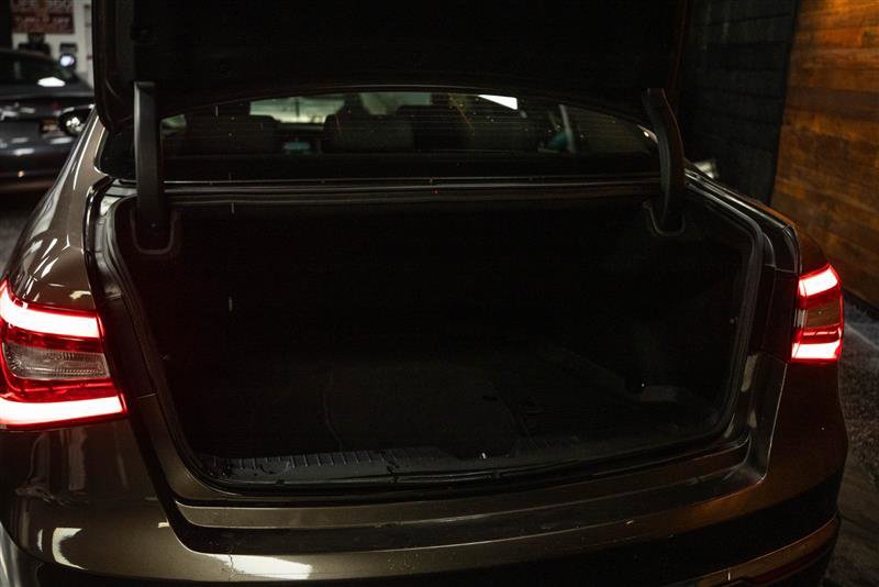 Used 2014 Kia Cadenza Premium image 7