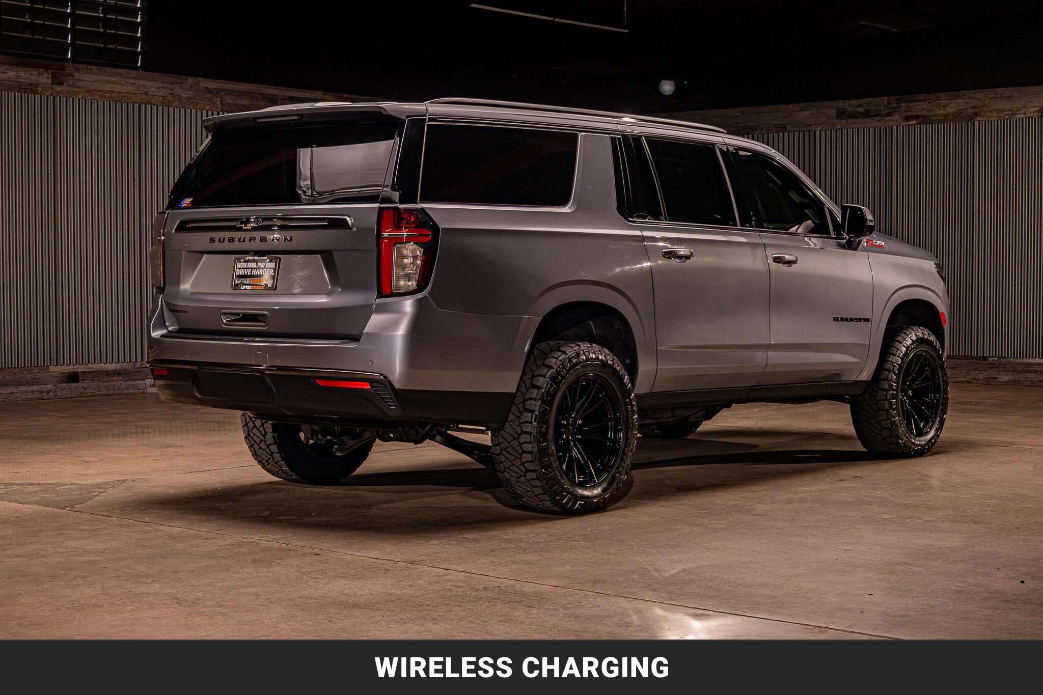 Used 2022 Chevrolet Suburban Z71 w/ Luxury Package AWD/4WD image 10