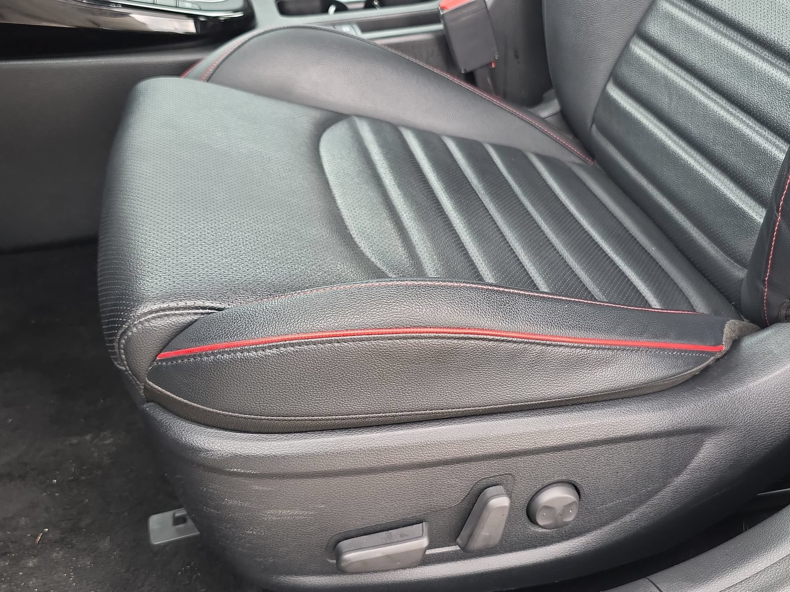 Used 2023 Kia Forte GT w/ GT2 Package FWD image 26