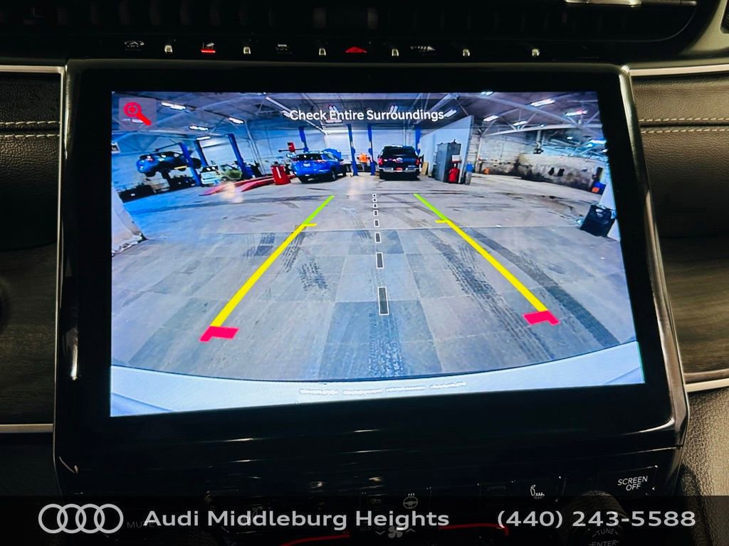 Used 2023 Jeep Grand Cherokee L Limited w/ Trailer Tow Group (B) AWD/4WD image 14