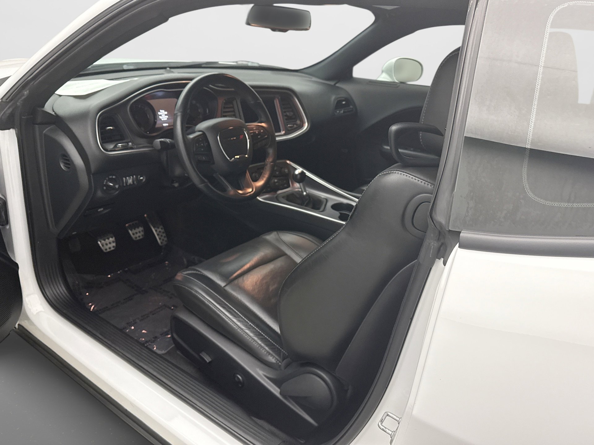 Used 2018 Dodge Challenger R/T Plus RWD image 10