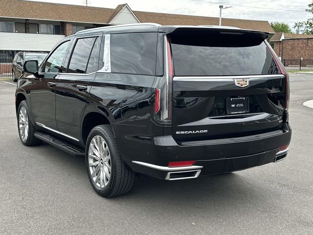 Certified 2024 Cadillac Escalade Premium Luxury w/ LPO, Floor Liner Package AWD/4WD image 7