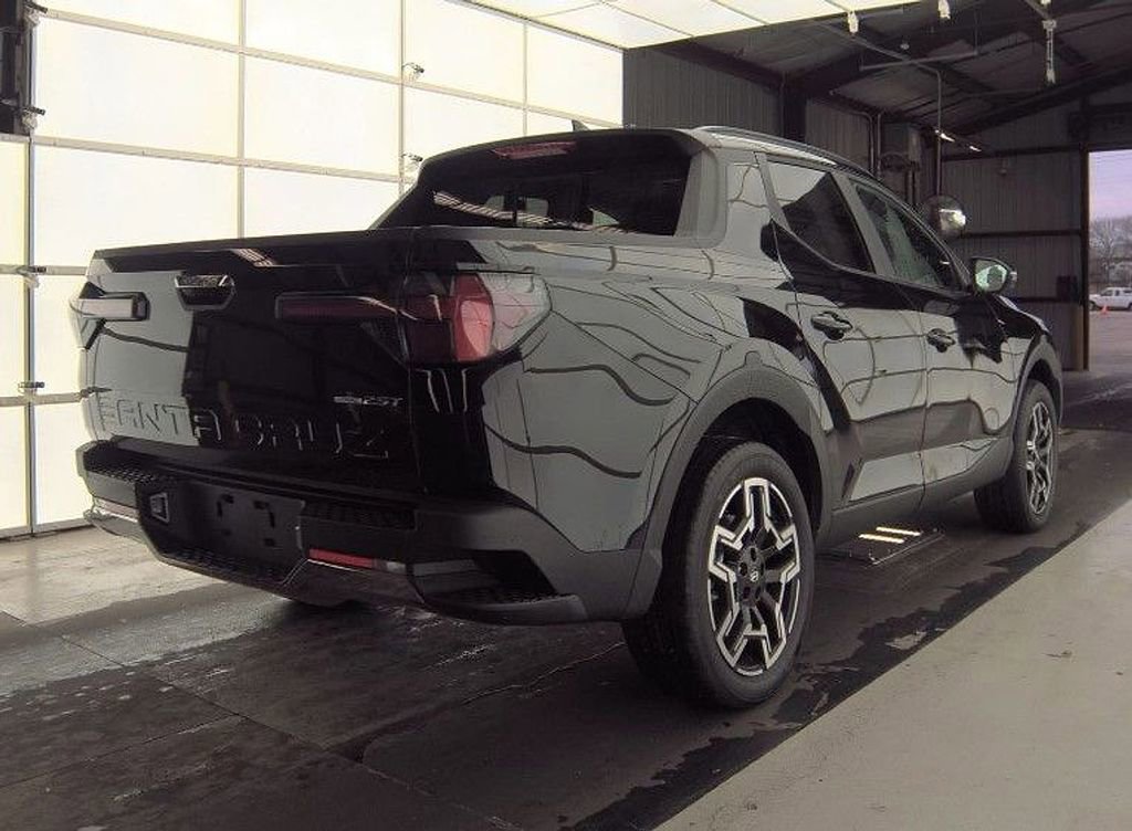 Used 2026 Hyundai Santa Cruz Limited image 4