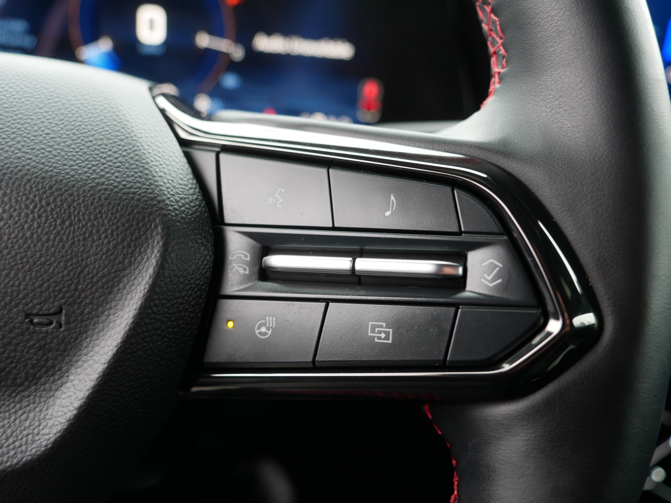 Used 2024 Chevrolet Blazer EV RS image 29