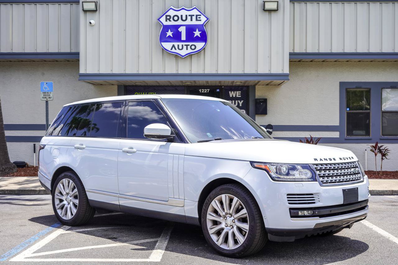 Used 2015 Land Rover Range Rover Supercharged AWD/4WD image 4