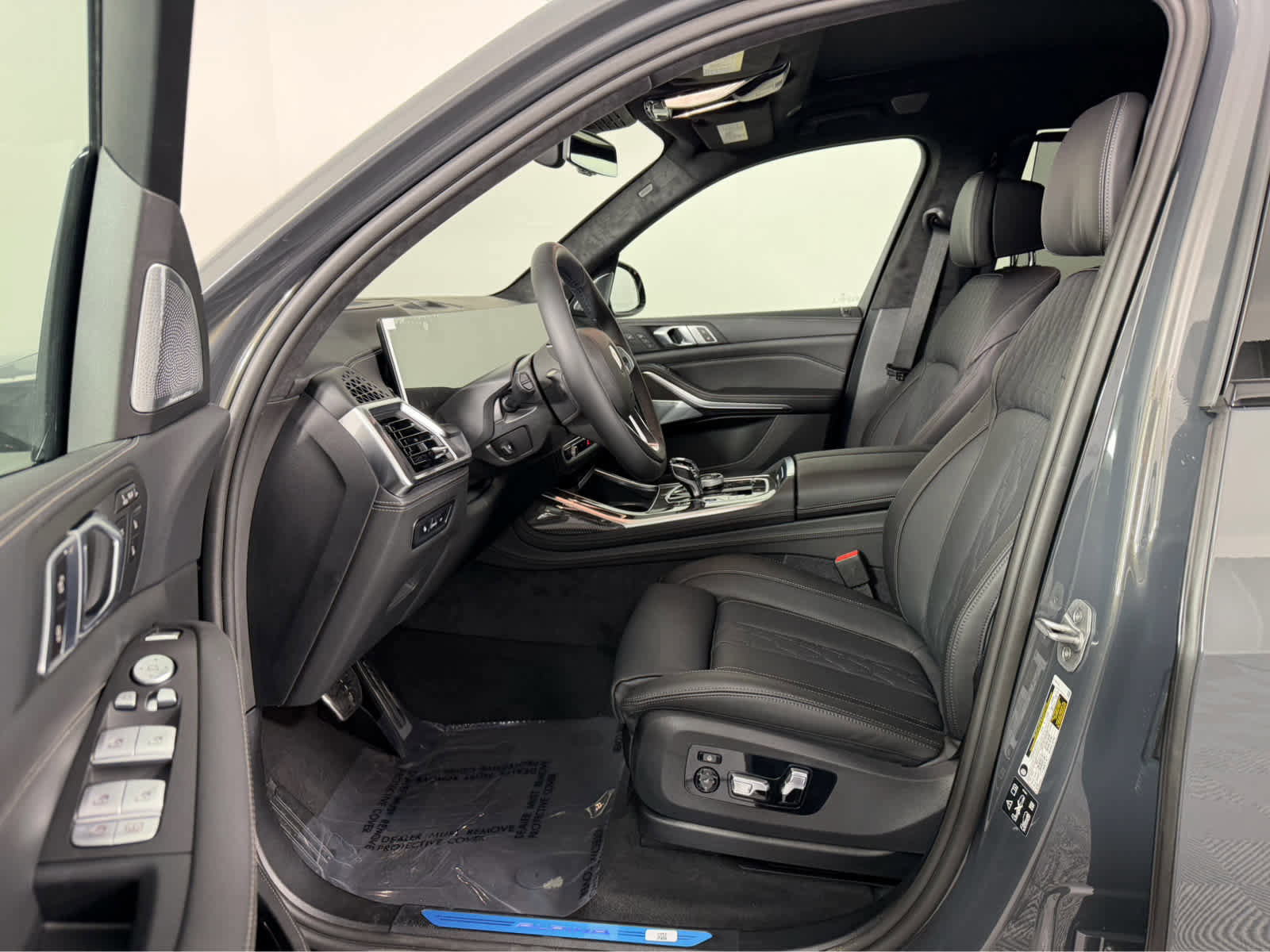 New 2026 BMW ALPINA XB7 image 13