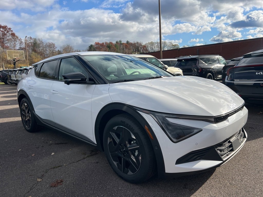 New 2025 Kia EV6 Light image 4