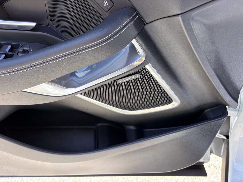 Used 2024 Jaguar E-PACE R-Dynamic SE image 13