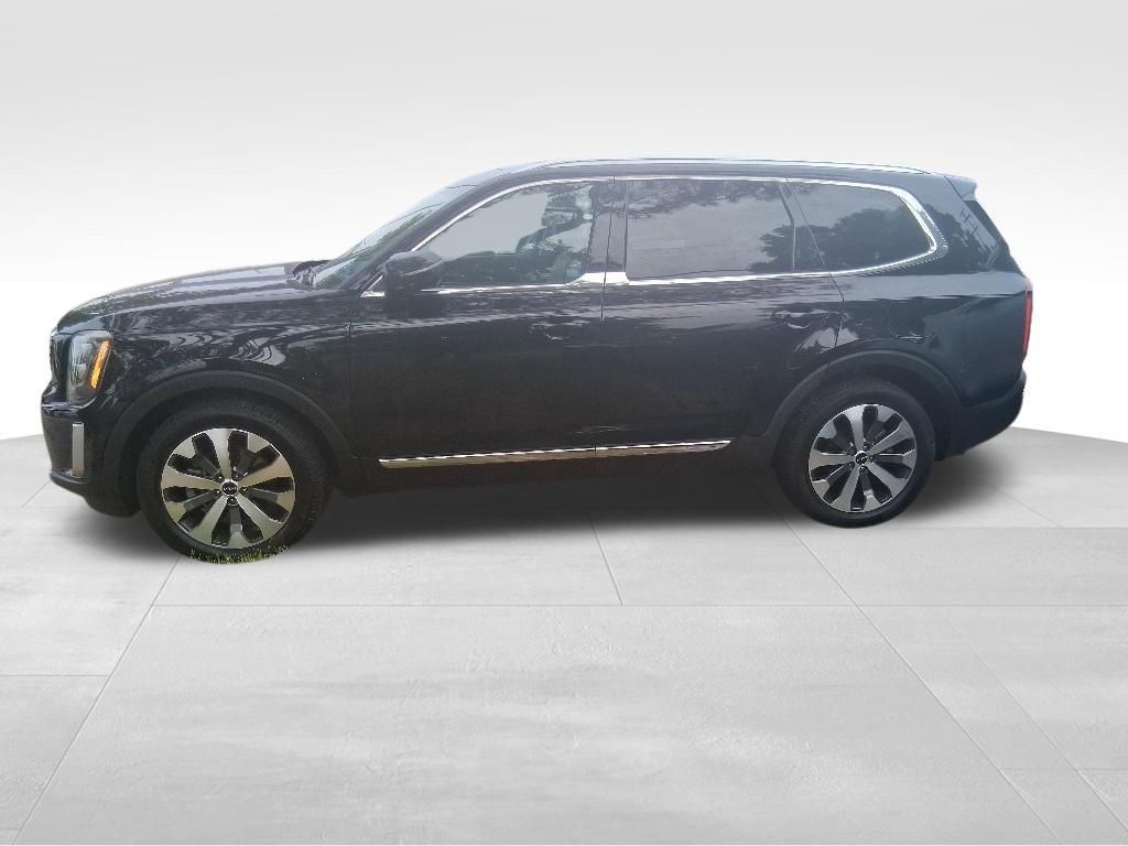 Used 2022 Kia Telluride EX w/ EX Premium Package FWD image 2
