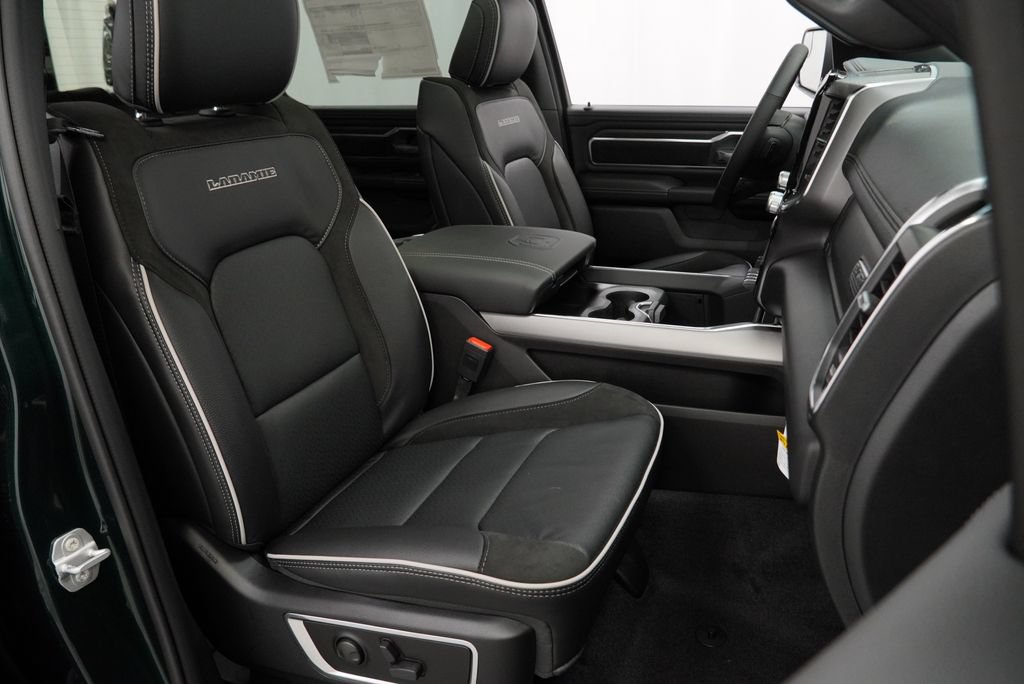 New 2027 RAM 1500 Laramie w/ Laramie Preferred Package AWD/4WD image 33