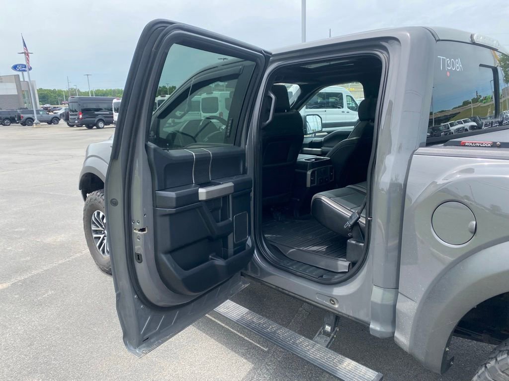 Used 2020 Ford F150 Raptor w/ Equipment Group 802A Luxury AWD/4WD image 31