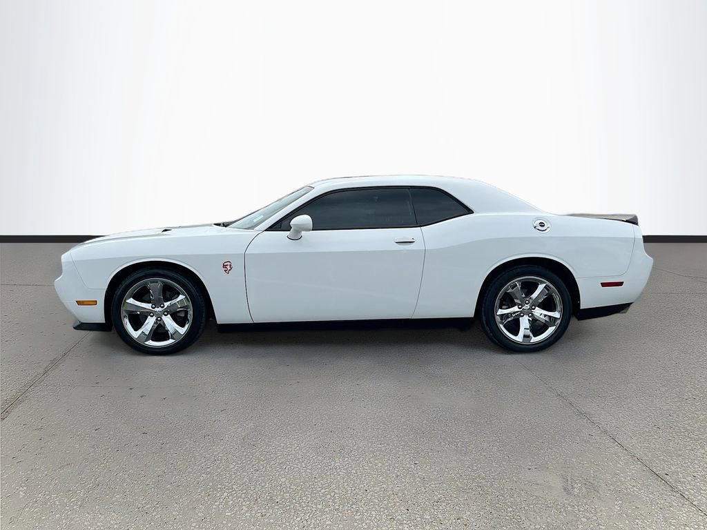 Used 2014 Dodge Challenger SXT w/ Super Sport Group (SS/T) RWD image 4