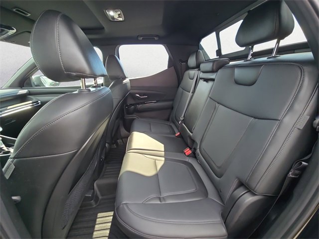 Used 2025 Hyundai Santa Cruz Limited image 13