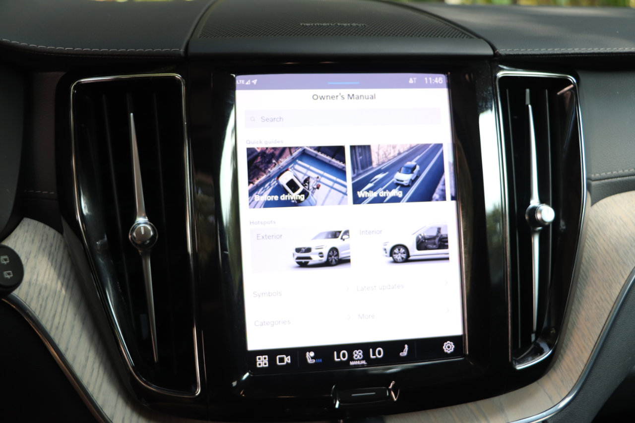 Used 2022 Volvo XC60 B5 Inscription w/ Advanced Package image 21