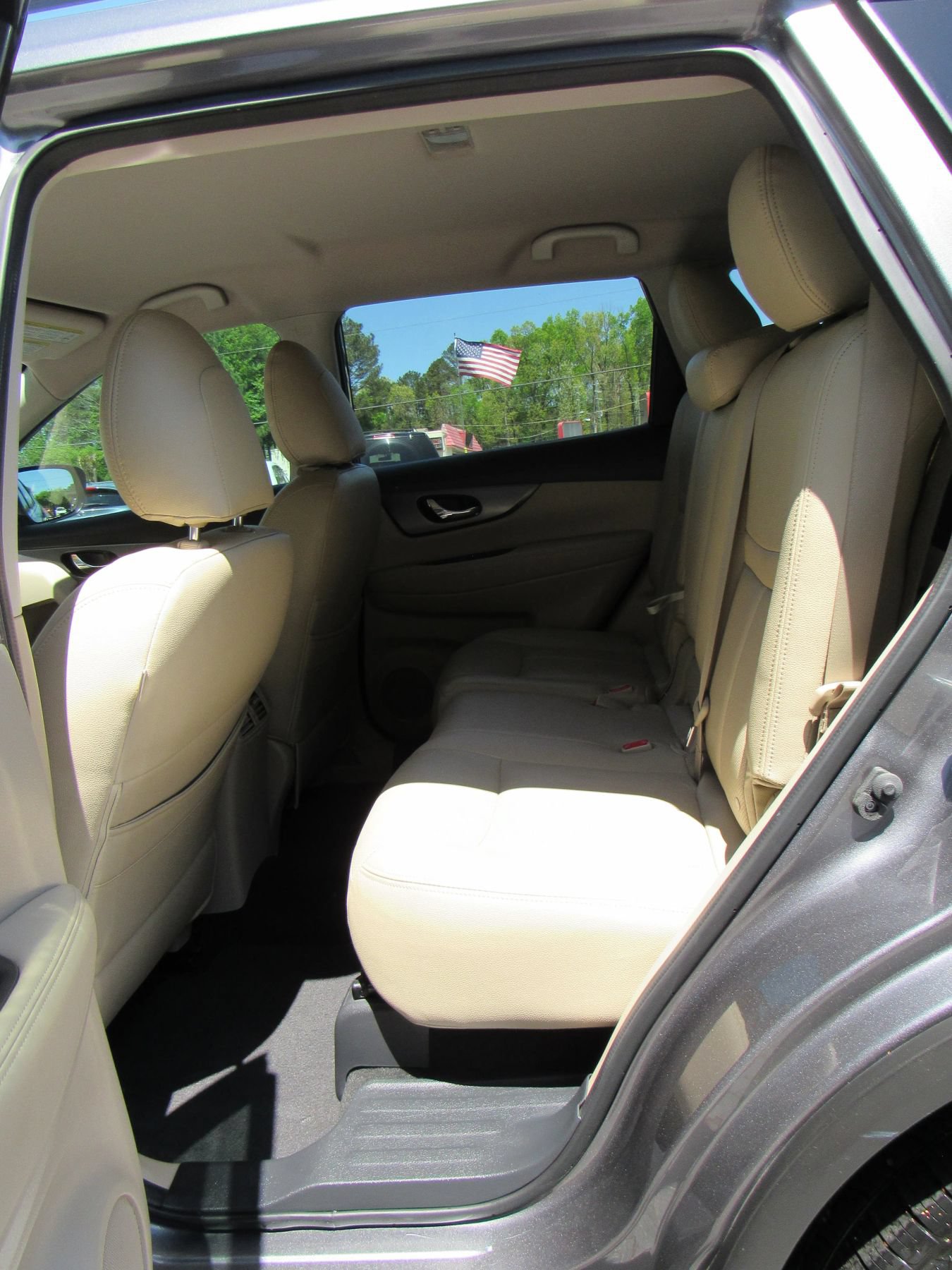 Used 2016 Nissan Rogue SV FWD image 12