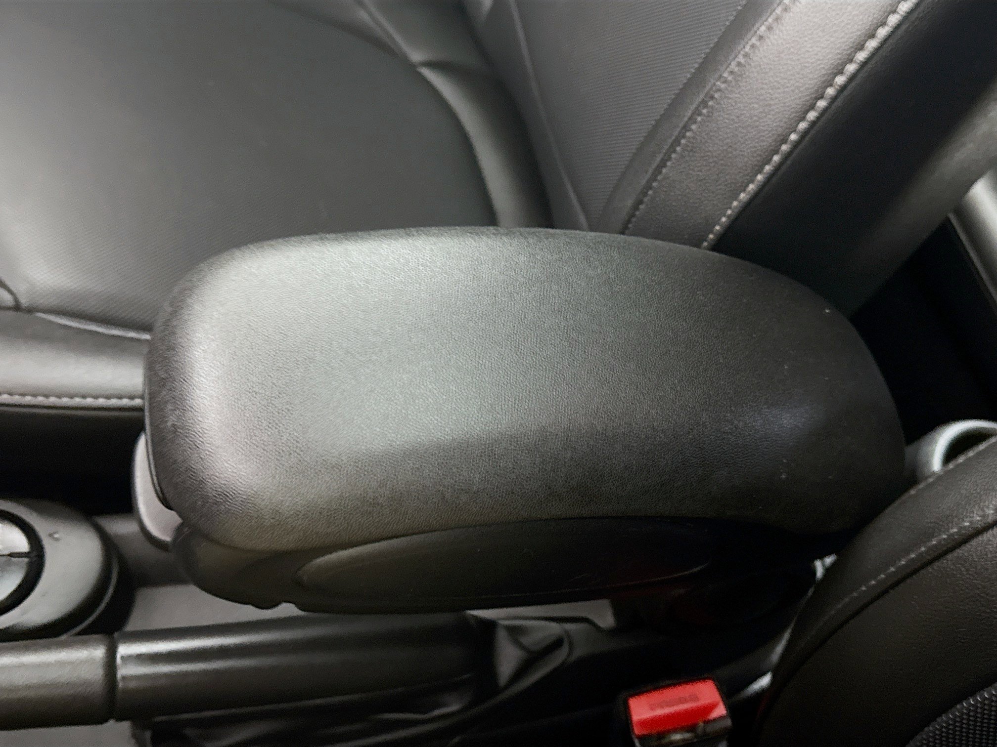 Used 2020 MINI Cooper 4-Door Hardtop image 18