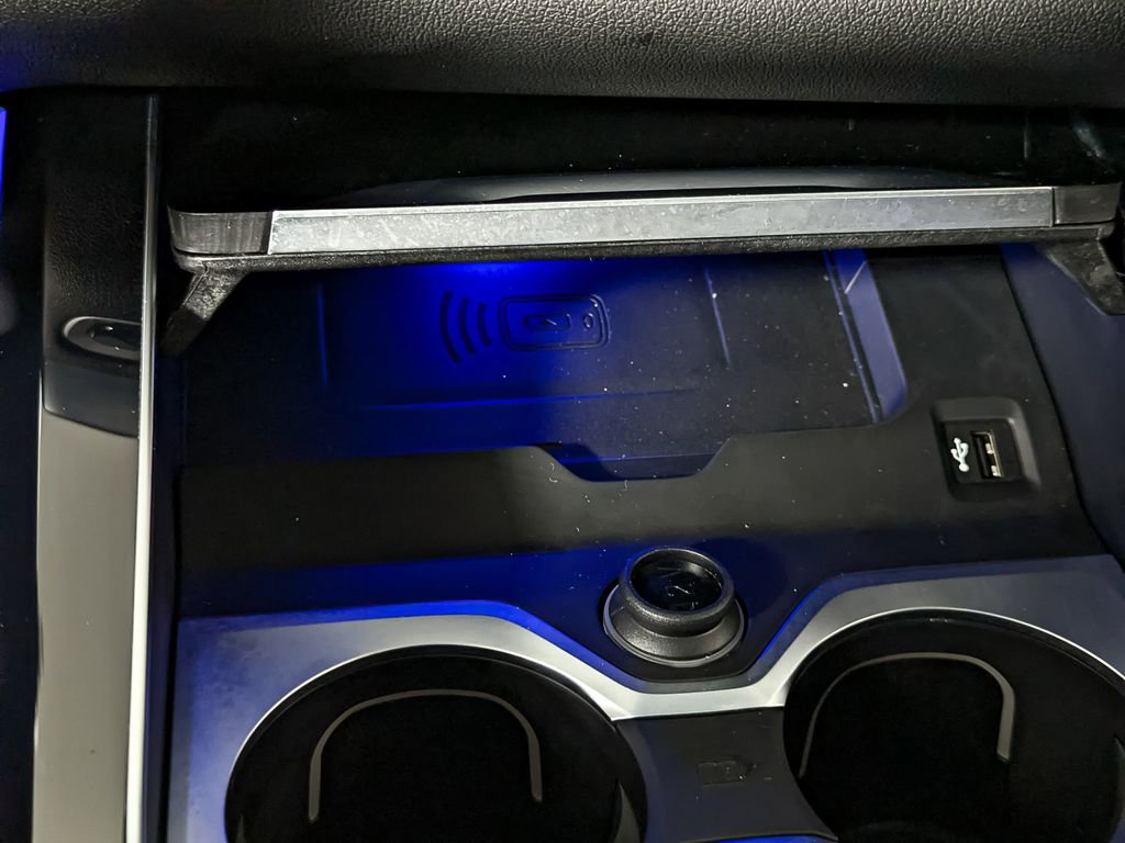 Certified 2025 BMW X7 M60i w/ Executive Package image 28