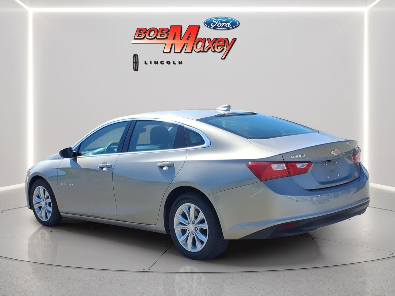 Used 2024 Chevrolet Malibu LT FWD image 7