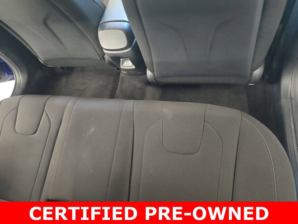 Certified 2025 Hyundai Elantra Sport image 12